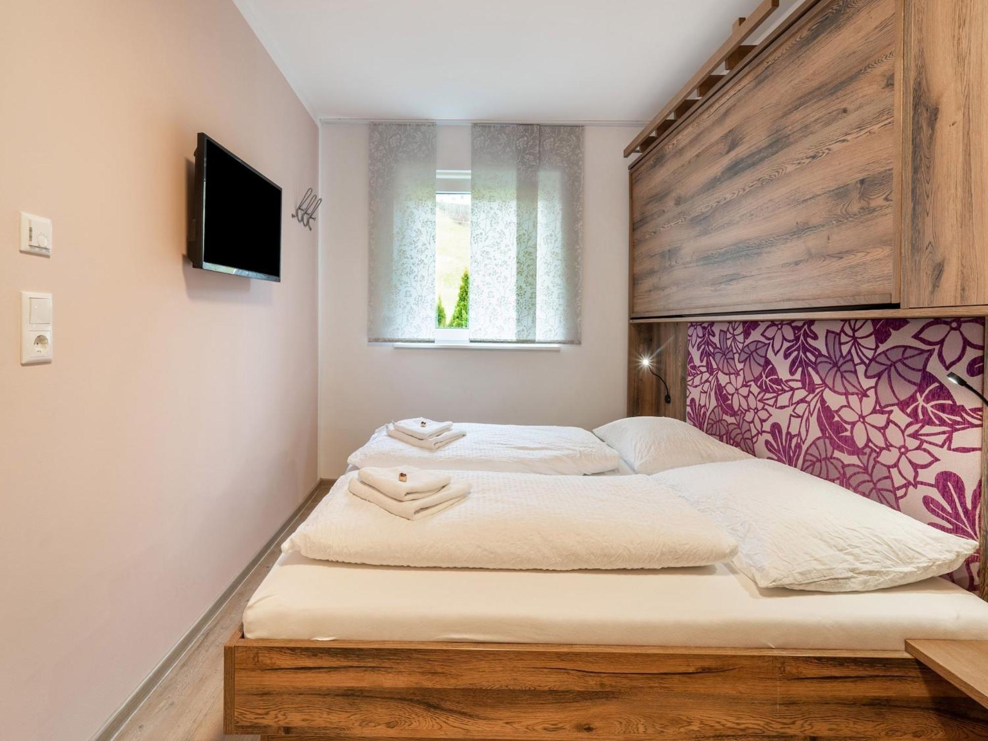 Large Apartment In Sankt Georgen With Balcony Furstau Ngoại thất bức ảnh